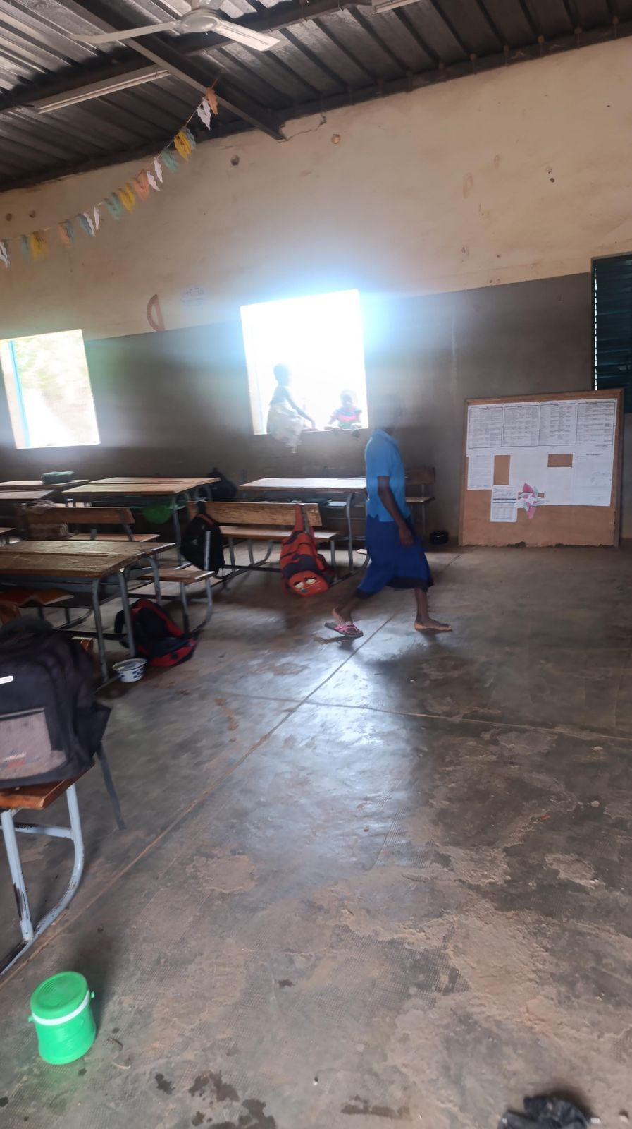 Innenansicht Klassenraum Bagtogdo